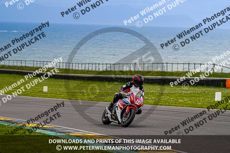 anglesey no limits trackday;anglesey photographs;anglesey trackday photographs;enduro digital images;event digital images;eventdigitalimages;no limits trackdays;peter wileman photography;racing digital images;trac mon;trackday digital images;trackday photos;ty croes